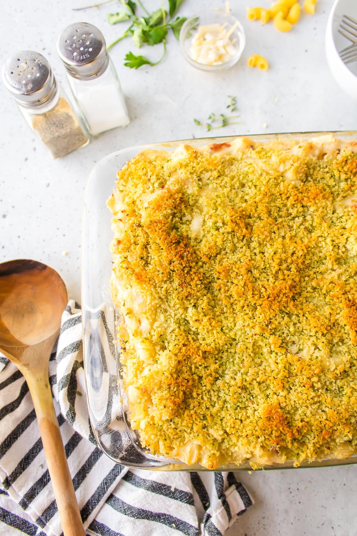 Macaroni and Cheese with Bacon recipe from RecipeGirl.com #macaroni #cheese #macaroniandcheese #bacon #recipe #RecipeGirl bacon macaroni and cheese in casserole dish